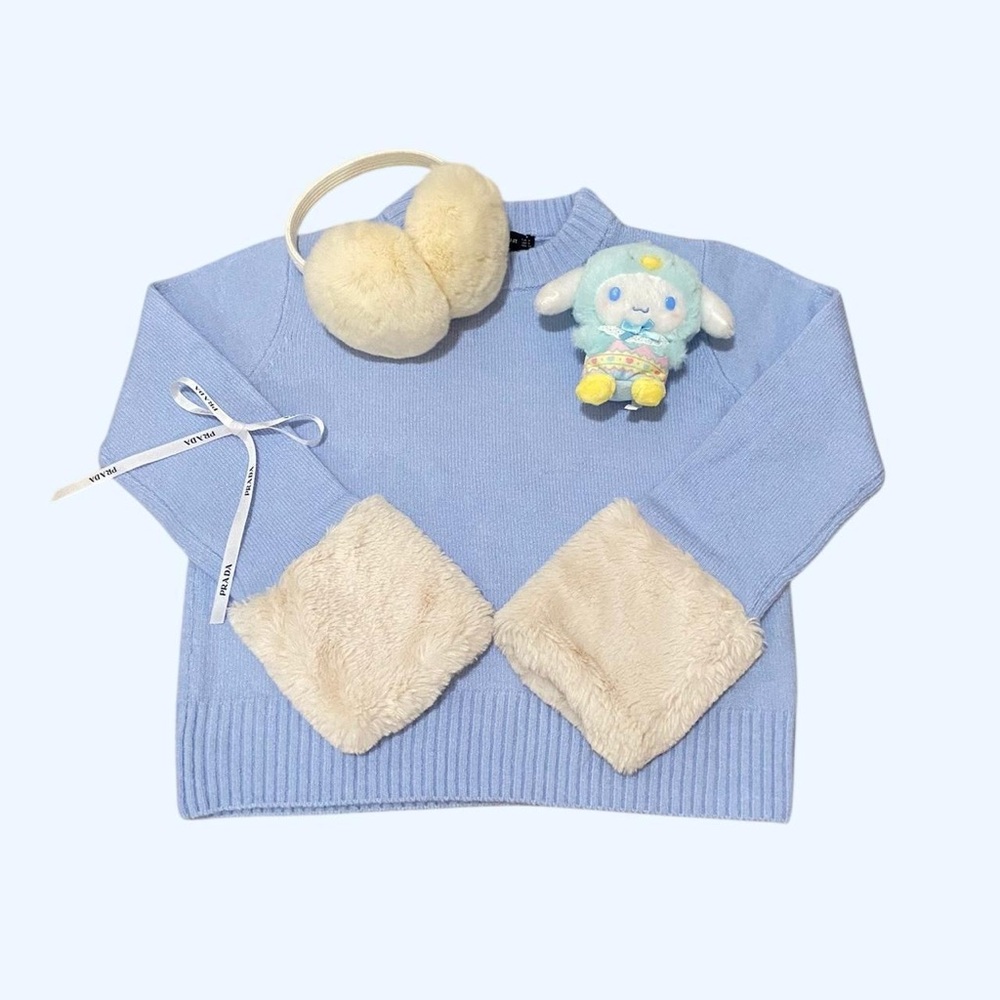 baby blue sweater with cream faux fur cuffs